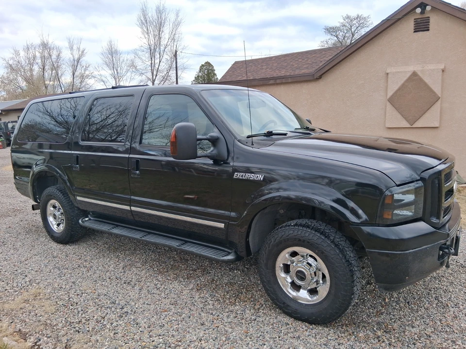 2005 Ford Excursion - Image 20 of 21