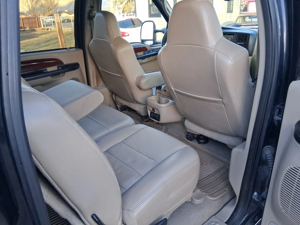 2005 Ford Excursion - Image 5 of 21