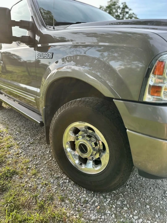 2005 Ford Excursion - Image 5 of 13
