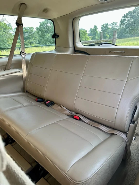 2005 Ford Excursion - Image 10 of 13