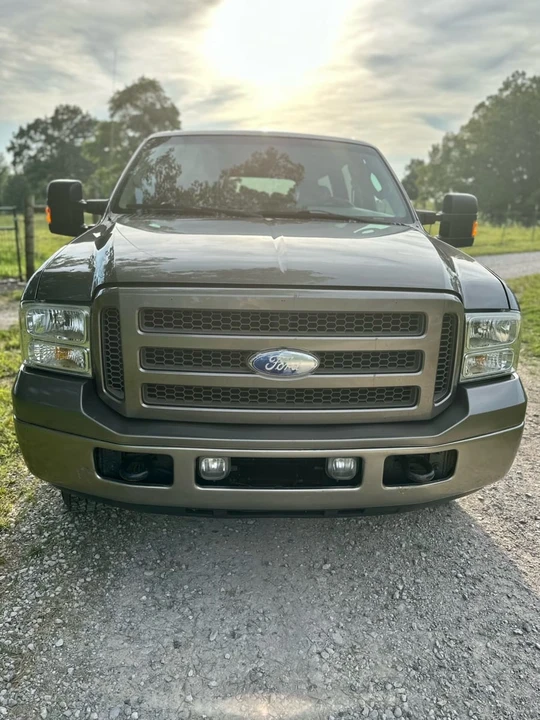 2005 Ford Excursion - Image 4 of 13
