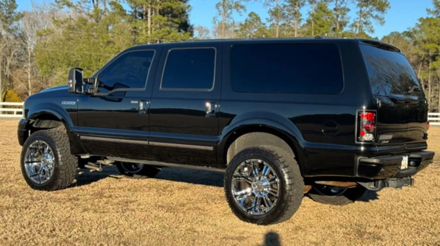 2005 Ford Excursion - Image 3 of 9