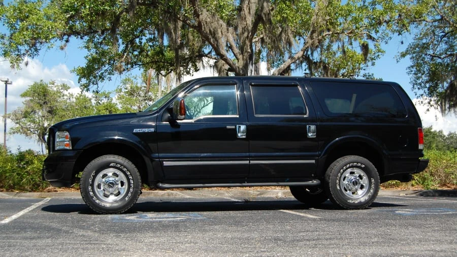 2005 Ford Excursion - Image 2 of 12