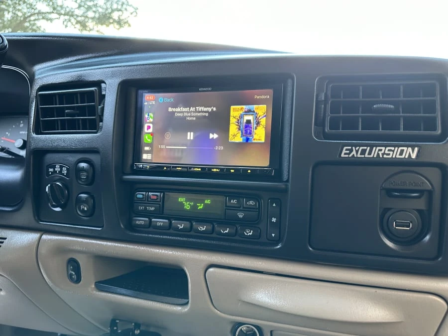 2005 Ford Excursion - Image 11 of 23