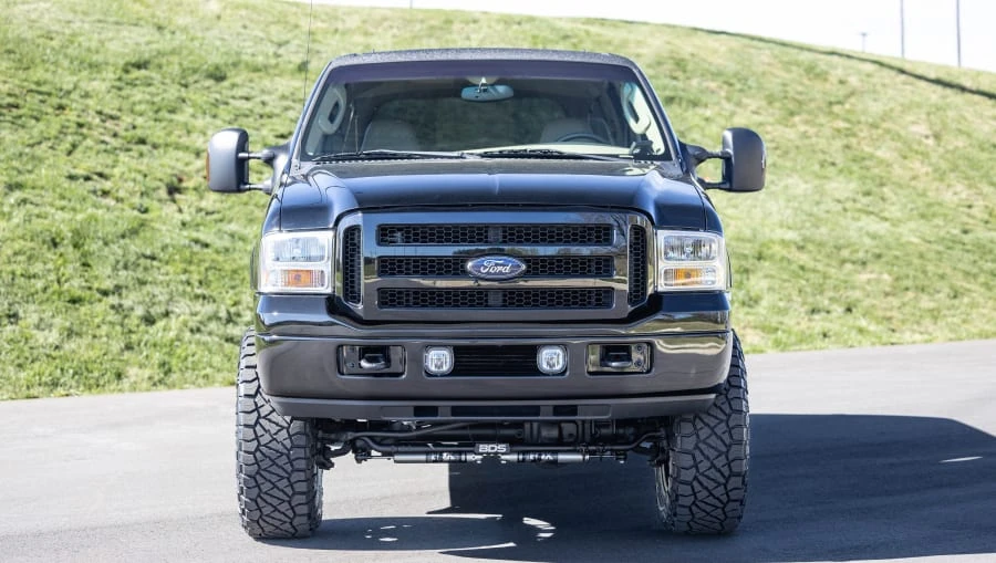 2005 Ford Excursion - Image 3 of 31