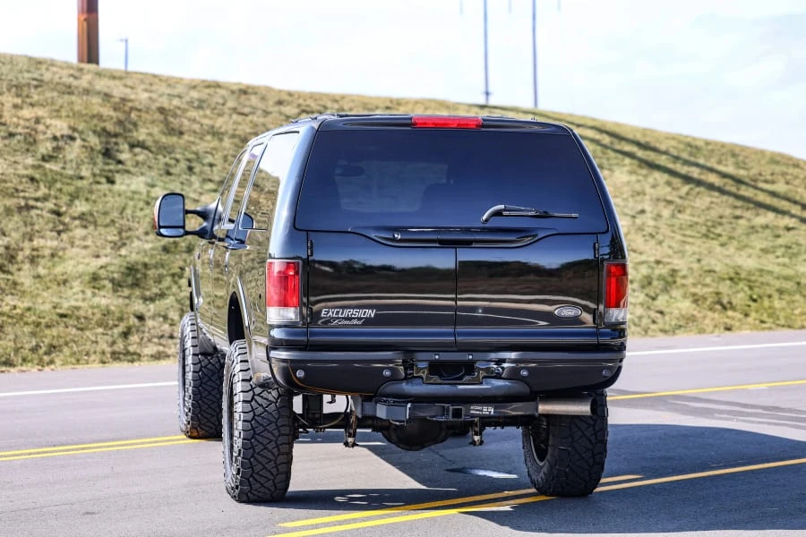 2005 Ford Excursion - Image 4 of 31