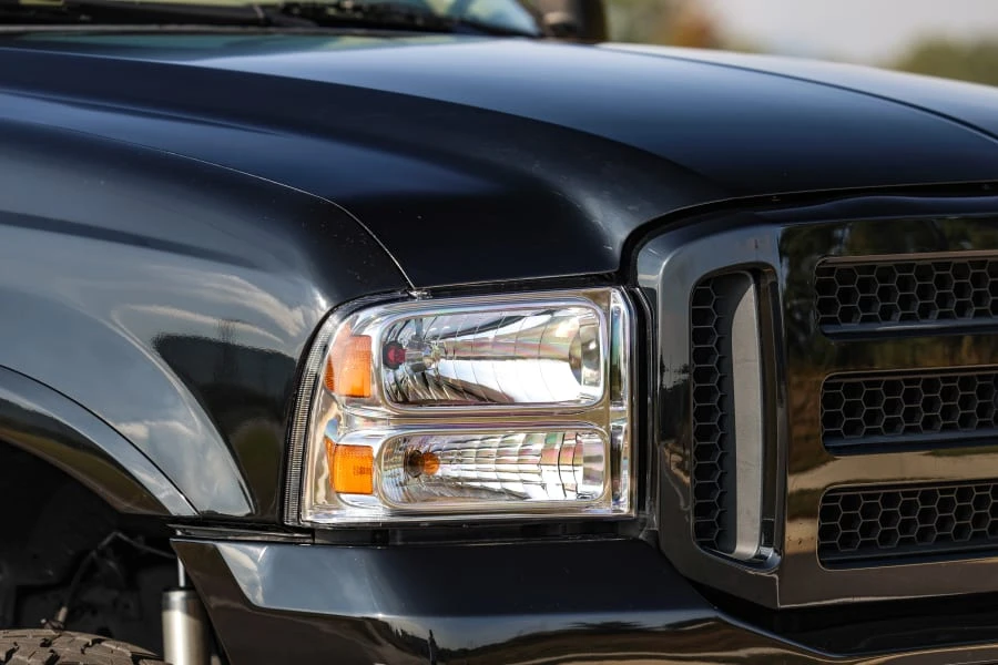 2005 Ford Excursion - Image 13 of 31