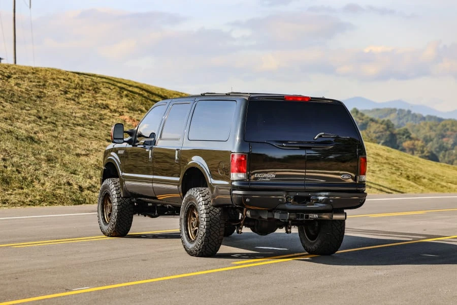 2005 Ford Excursion - Image 20 of 31