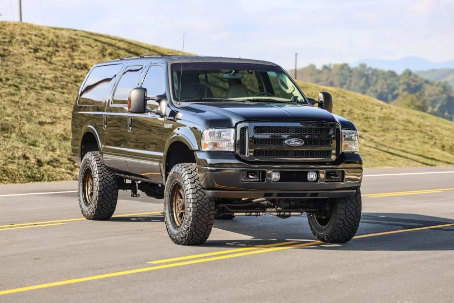 2005 Ford Excursion - Image 11 of 31