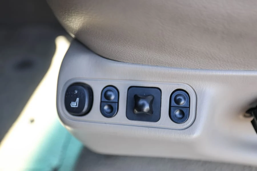 2005 Ford Excursion - Image 13 of 31