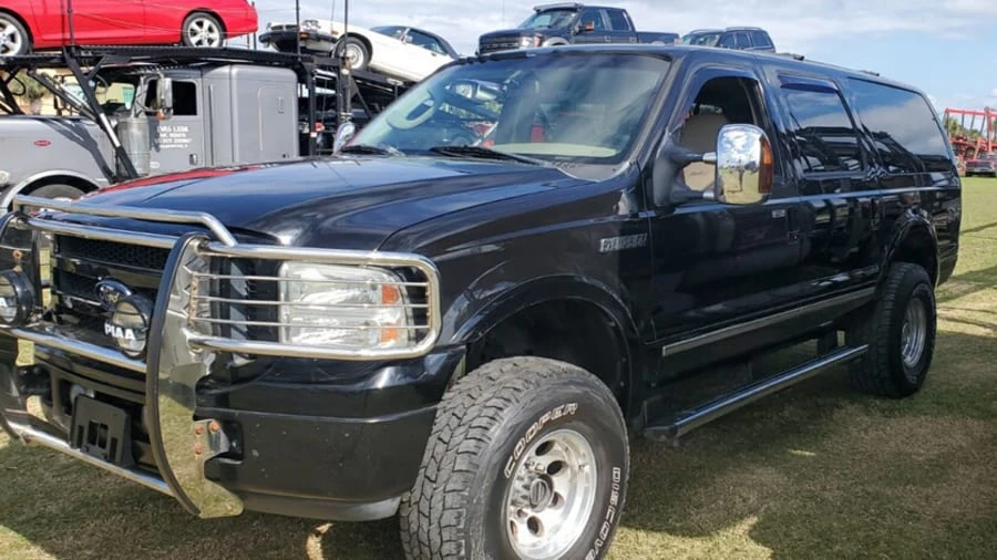 2005 Ford Excursion - Image 4 of 4