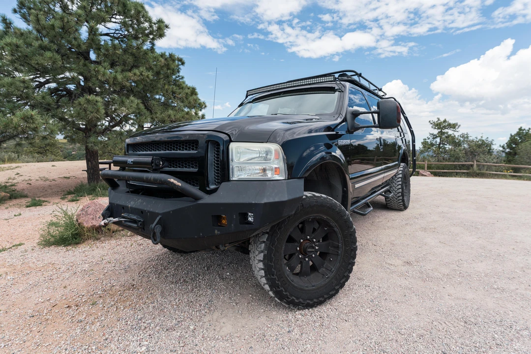 2005 Ford Excursion - Image 9 of 31