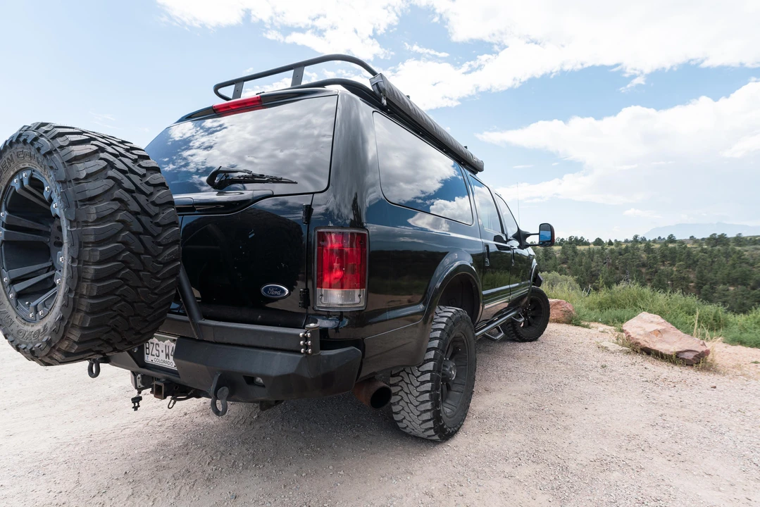 2005 Ford Excursion - Image 17 of 31