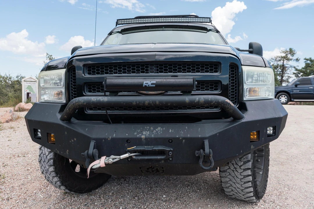 2005 Ford Excursion - Image 2 of 31