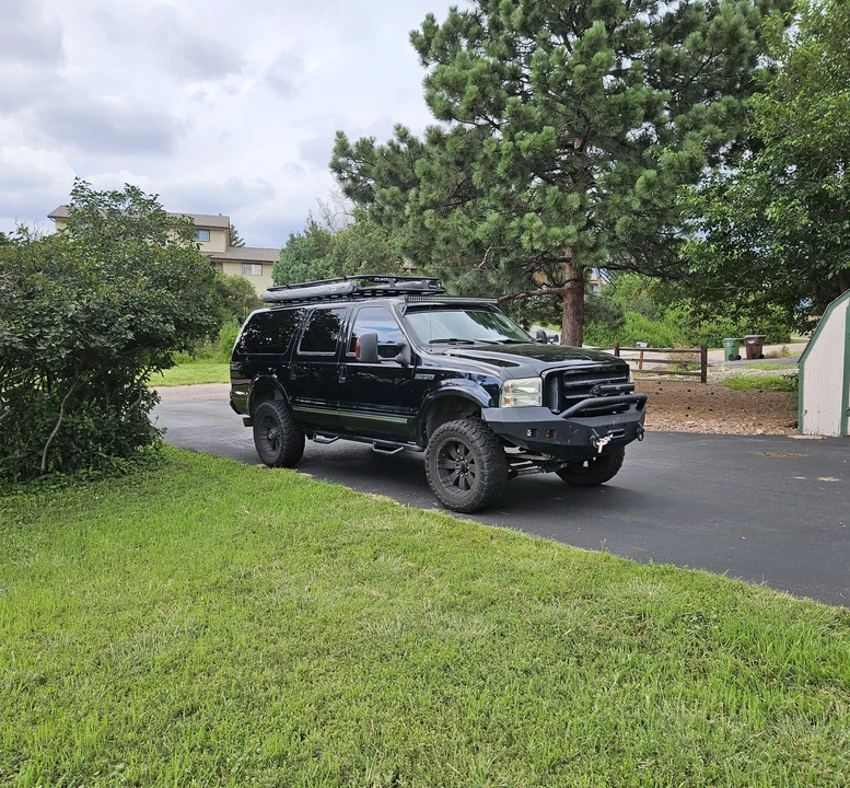 2005 Ford Excursion - Image 18 of 31