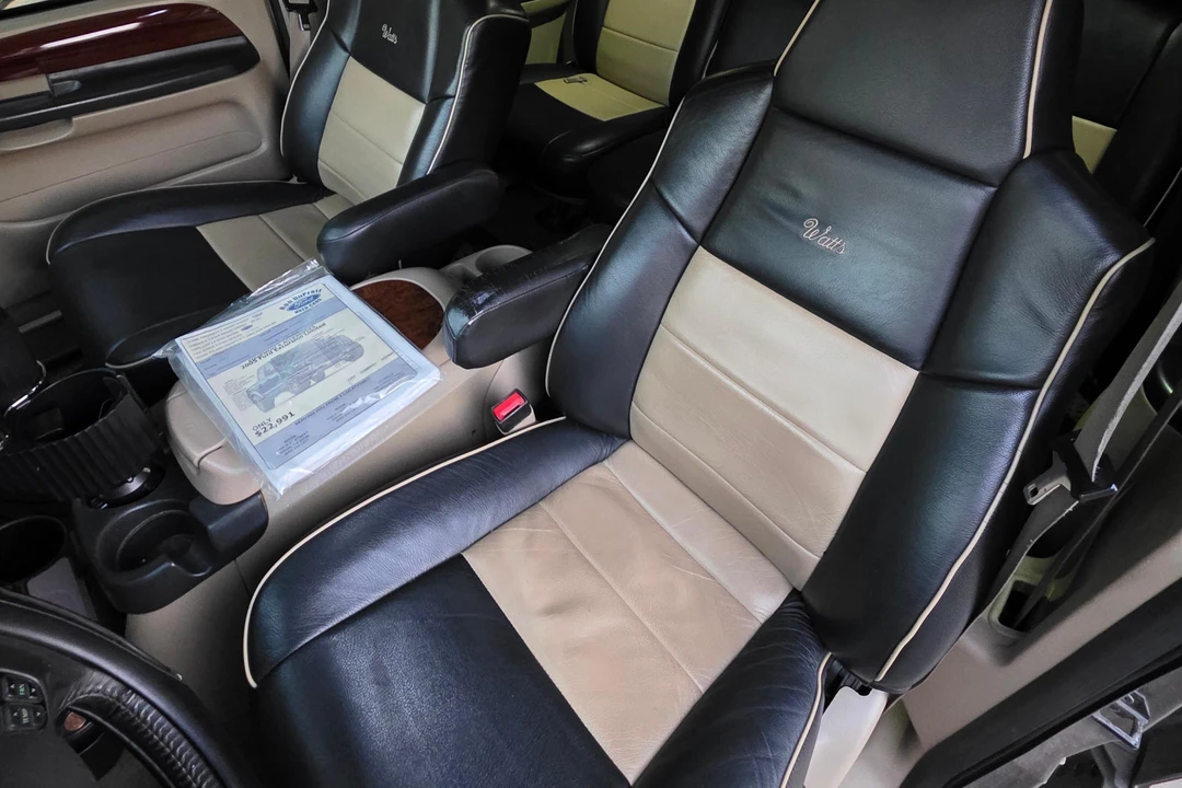 2005 Ford Excursion - Image 30 of 31