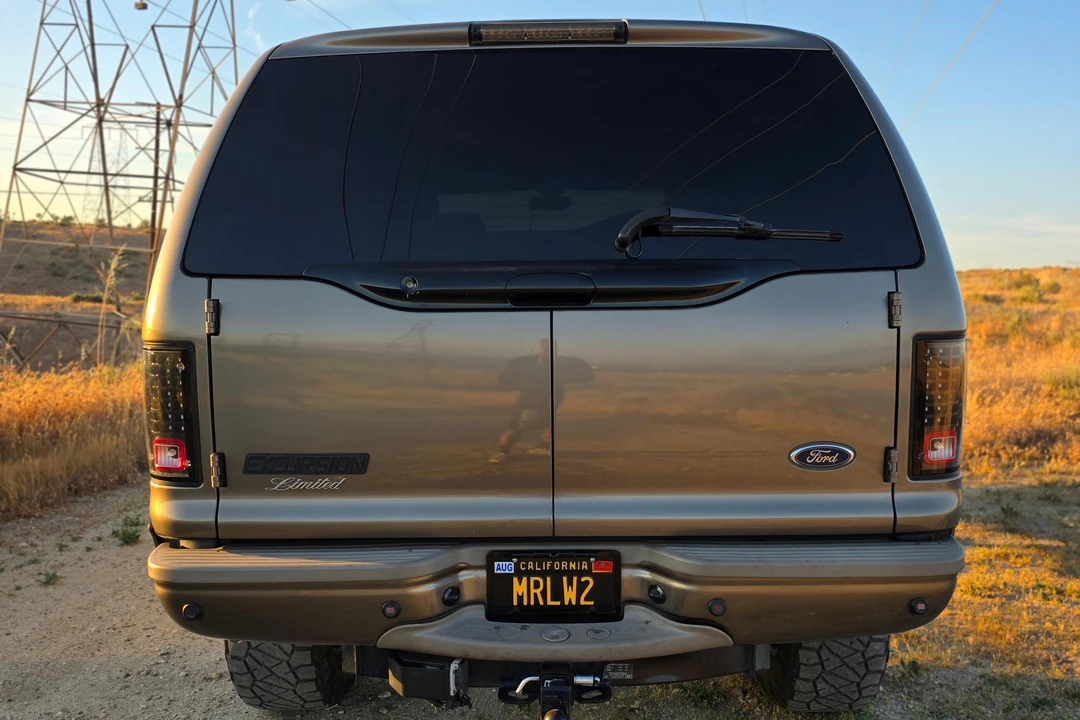 2005 Ford Excursion - Image 5 of 31