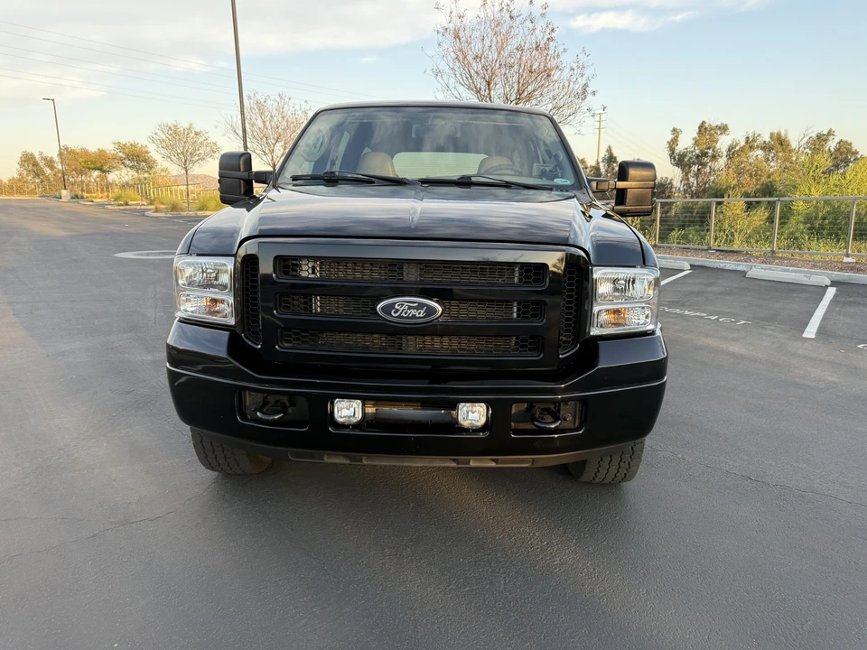 2005 Ford Excursion - Image 31 of 31