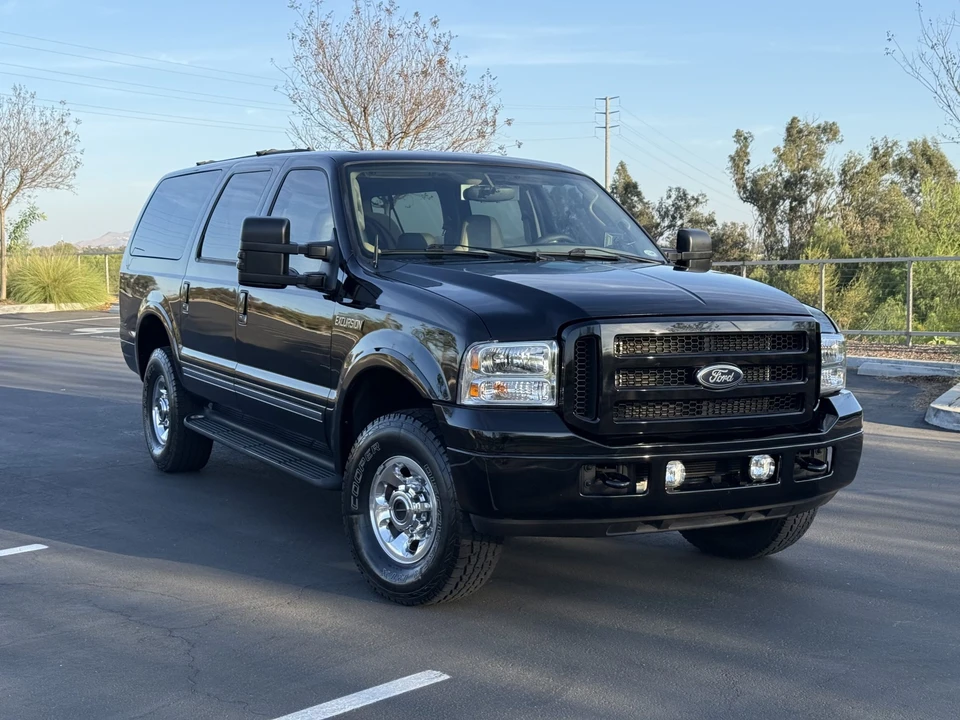 2005 Ford Excursion - Image 28 of 31