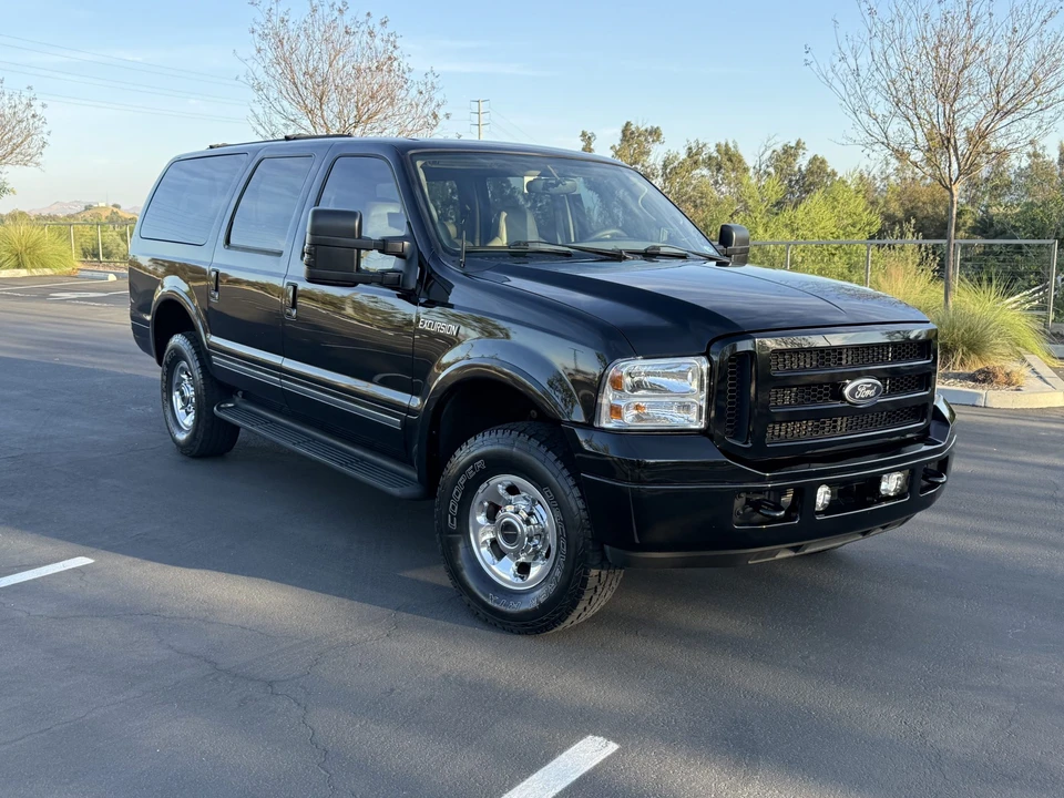 2005 Ford Excursion - Image 5 of 31