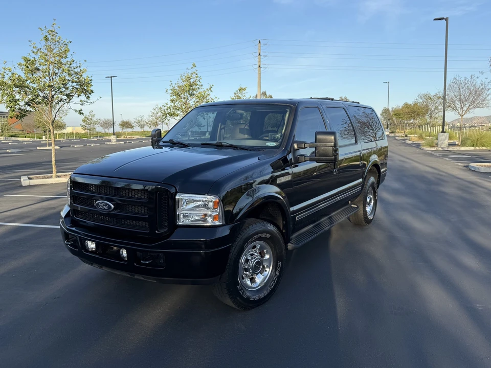 2005 Ford Excursion - Image 9 of 31