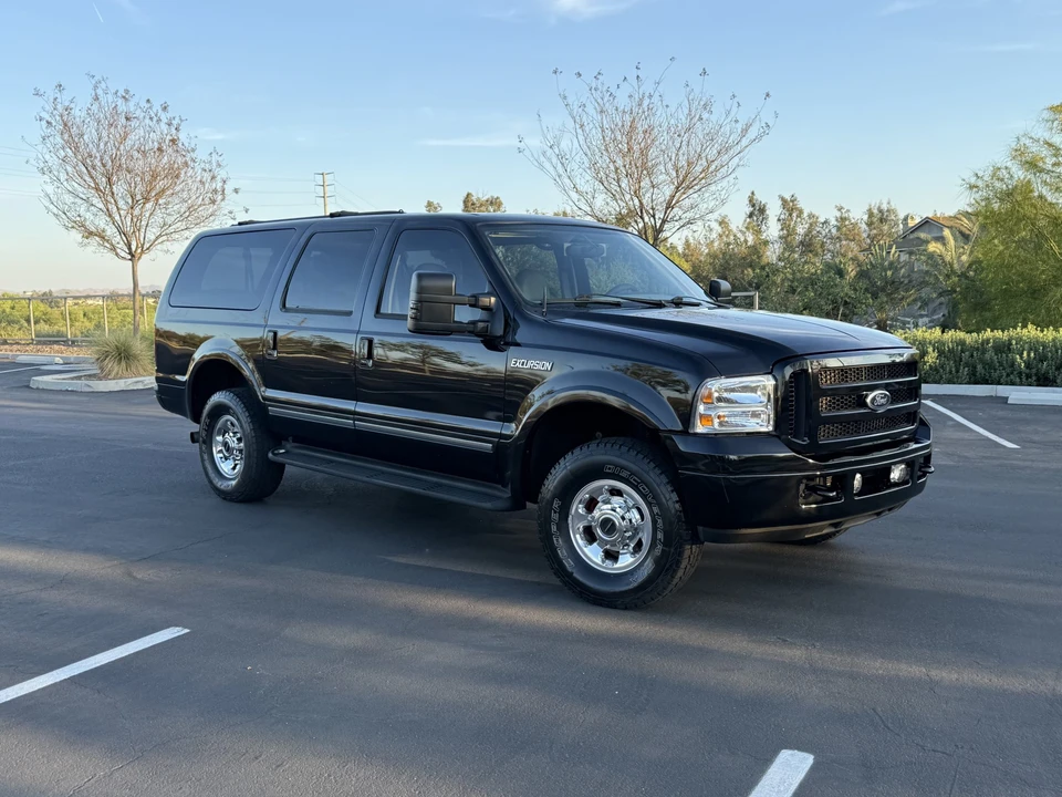 2005 Ford Excursion - Image 25 of 31