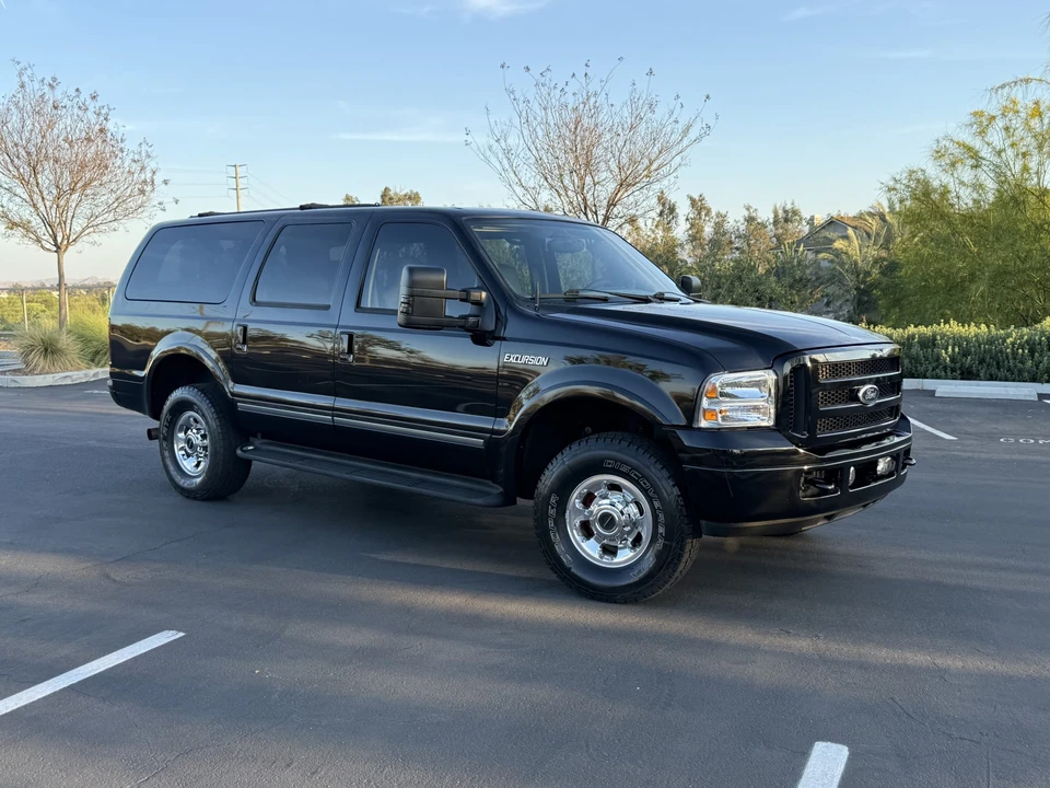 2005 Ford Excursion - Image 24 of 31