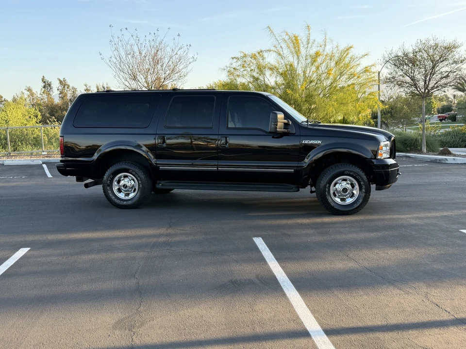 2005 Ford Excursion - Image 23 of 31