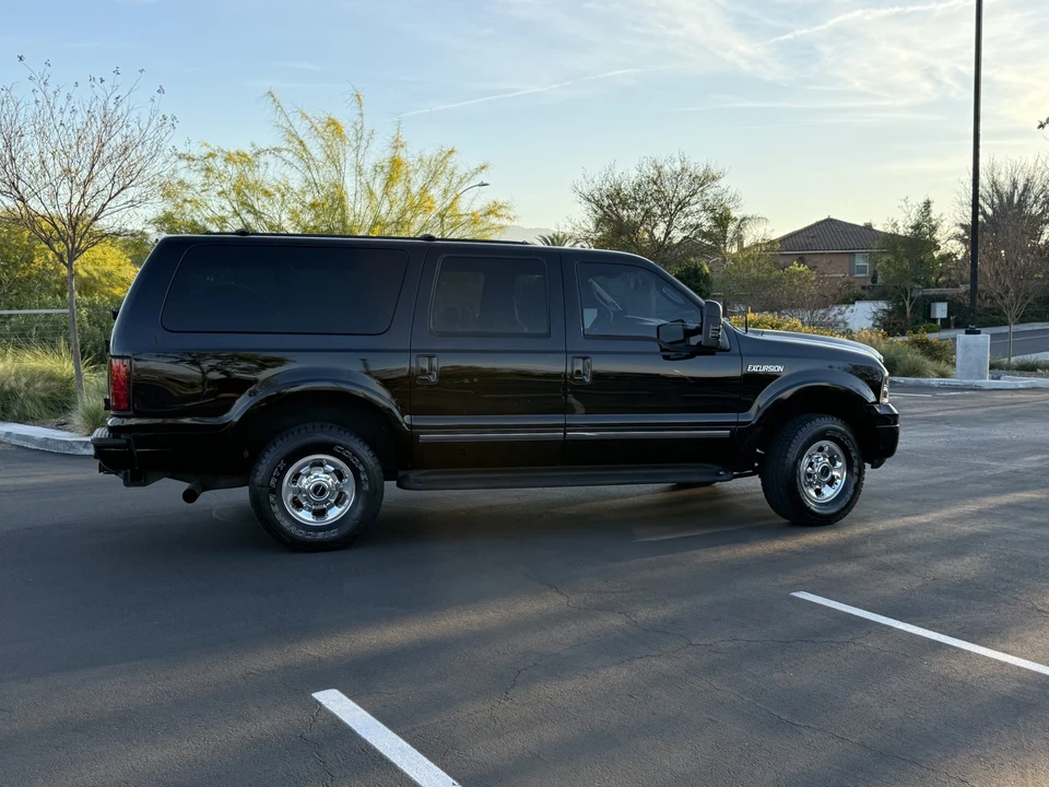 2005 Ford Excursion - Image 22 of 31