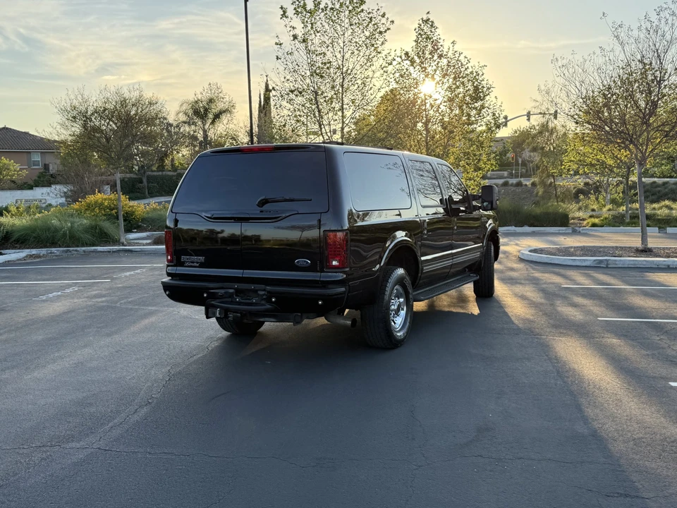 2005 Ford Excursion - Image 20 of 31