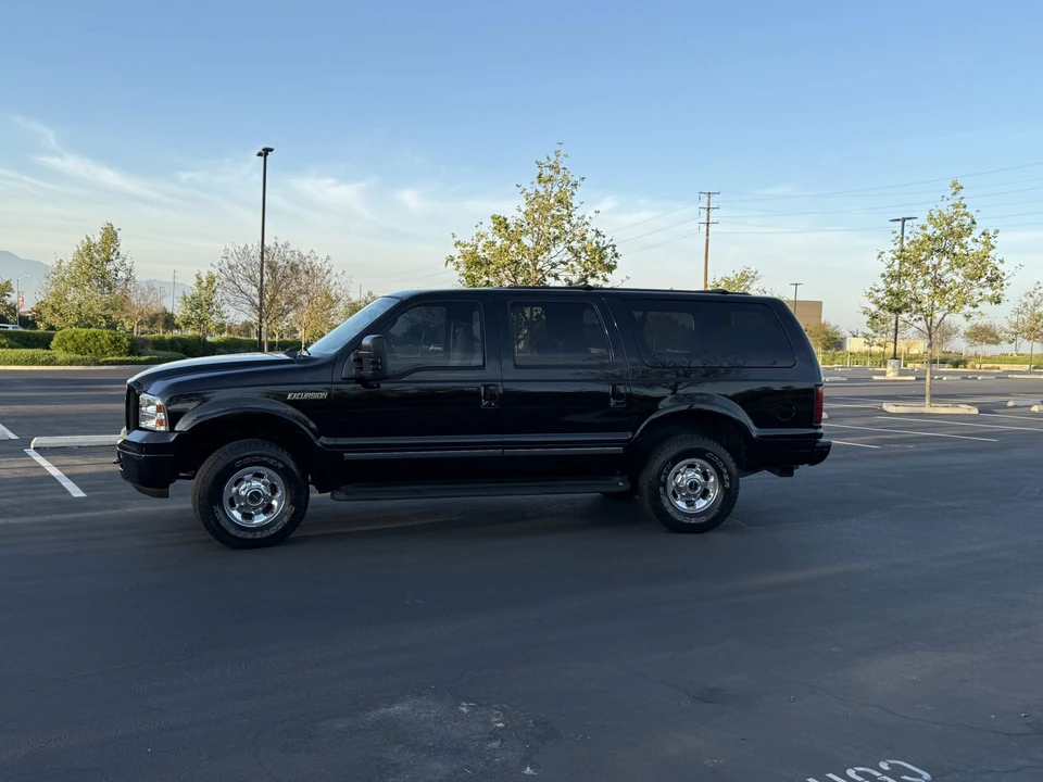 2005 Ford Excursion - Image 15 of 31