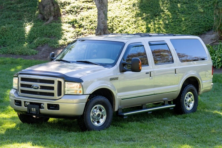 2005 Ford Excursion - Image 1 of 8