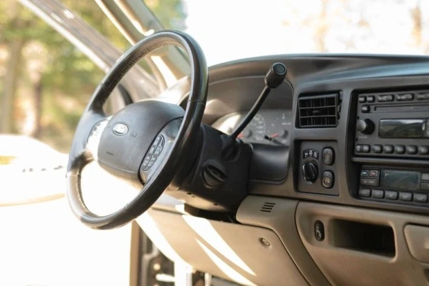2005 Ford Excursion - Image 5 of 7