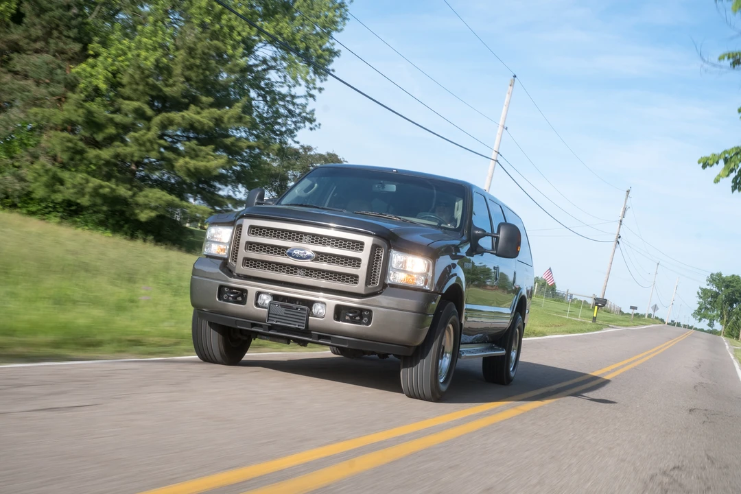 2005 Ford Excursion - Image 6 of 31