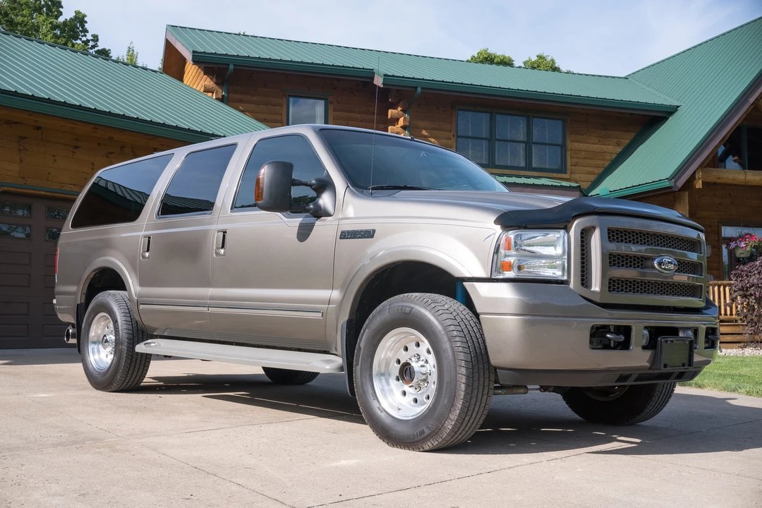 2005 Ford Excursion - Image 17 of 31