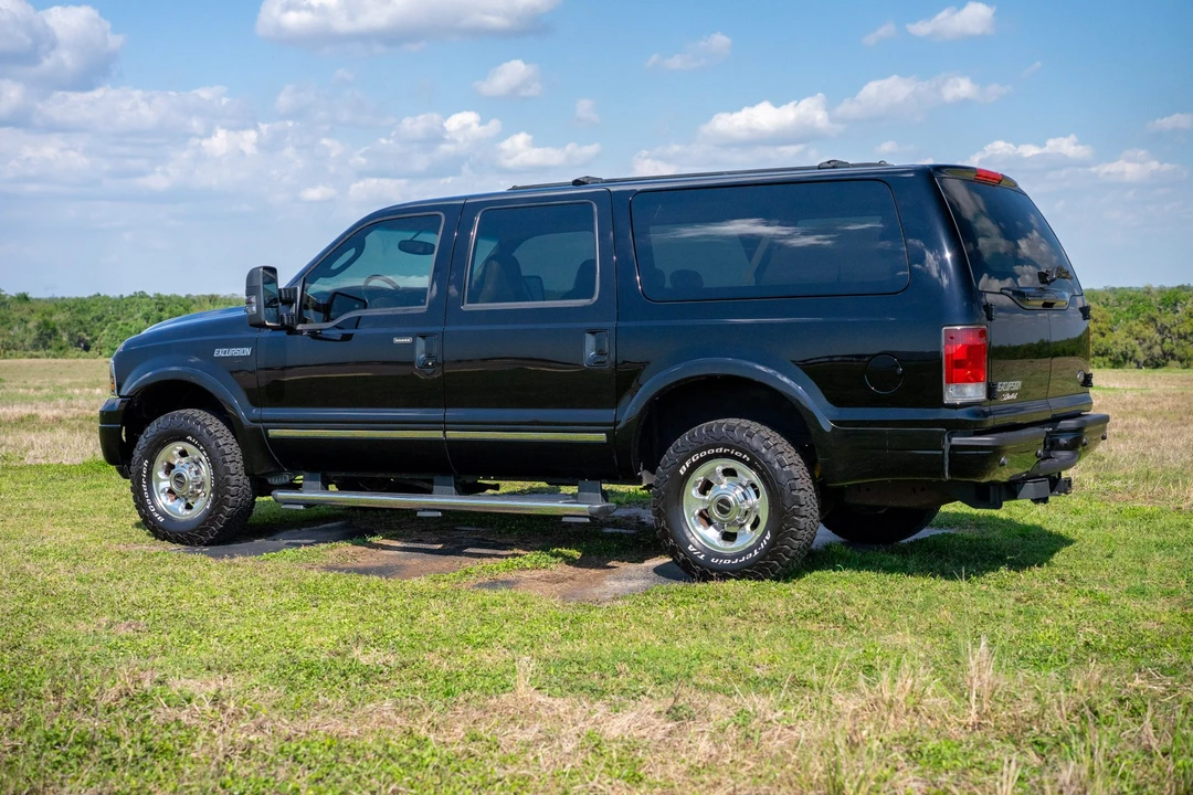 2005 Ford Excursion - Image 5 of 21