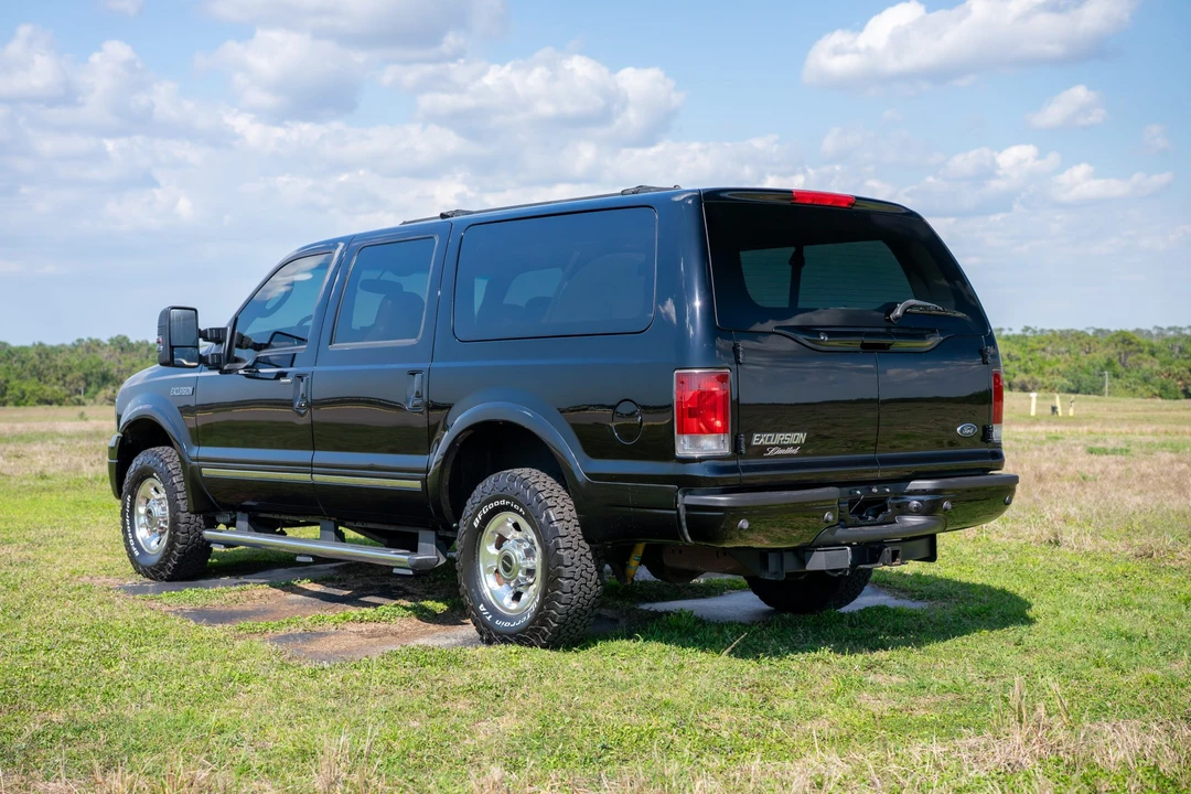 2005 Ford Excursion - Image 6 of 21