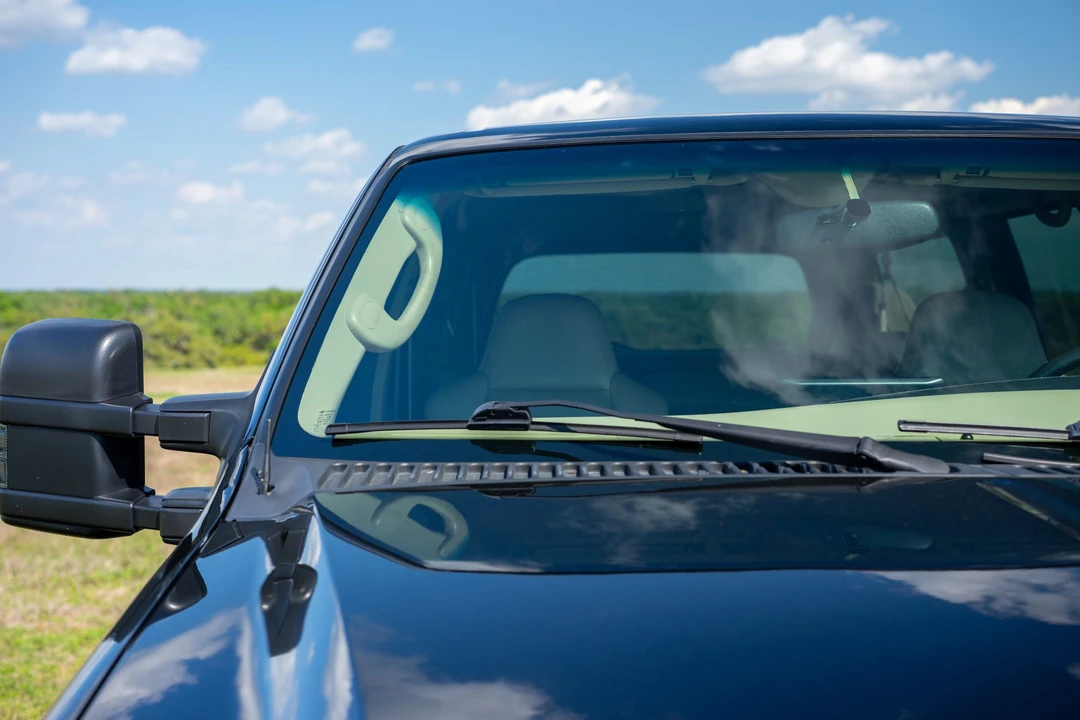2005 Ford Excursion - Image 13 of 21
