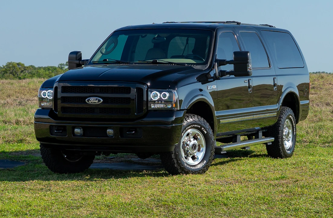 2005 Ford Excursion - Image 2 of 21