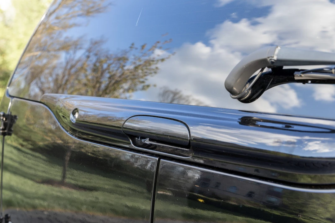 2005 Ford Excursion - Image 29 of 31
