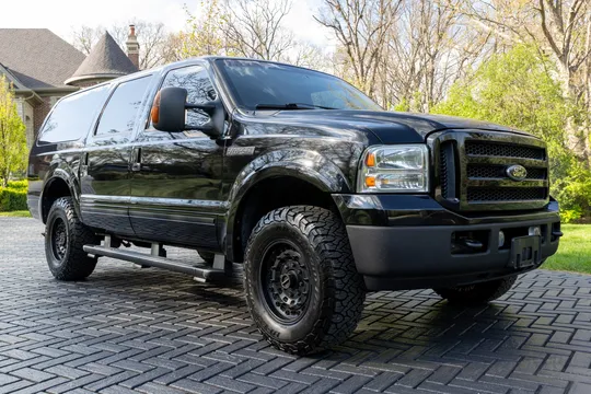 2005 Ford Excursion - Image 3 of 31