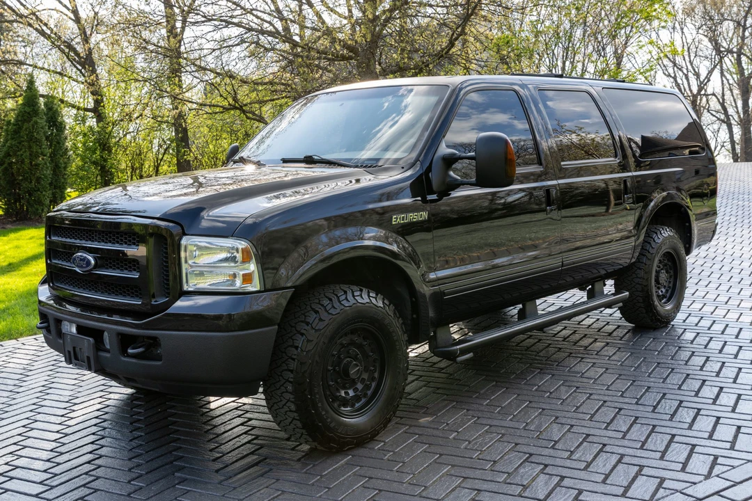 2005 Ford Excursion - Image 1 of 31