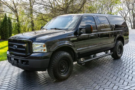 2005 Ford Excursion Limited