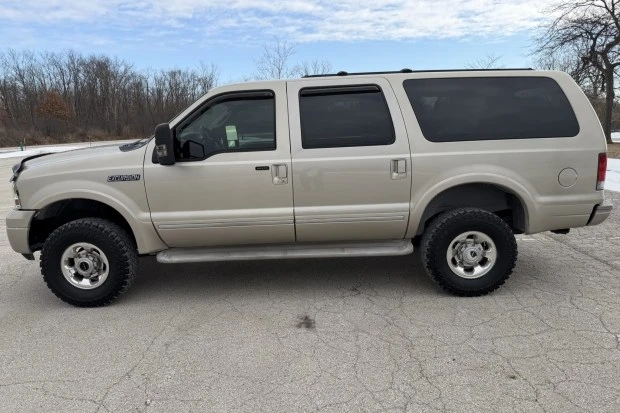 2005 Ford Excursion - Image 3 of 7