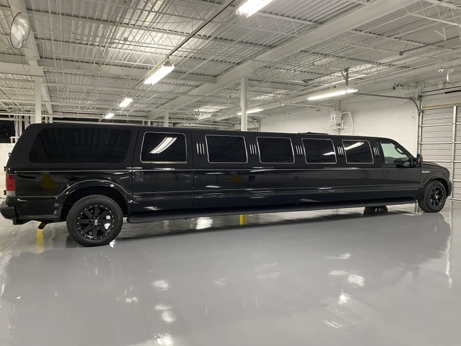 2005 Ford Excursion - Image 12 of 12