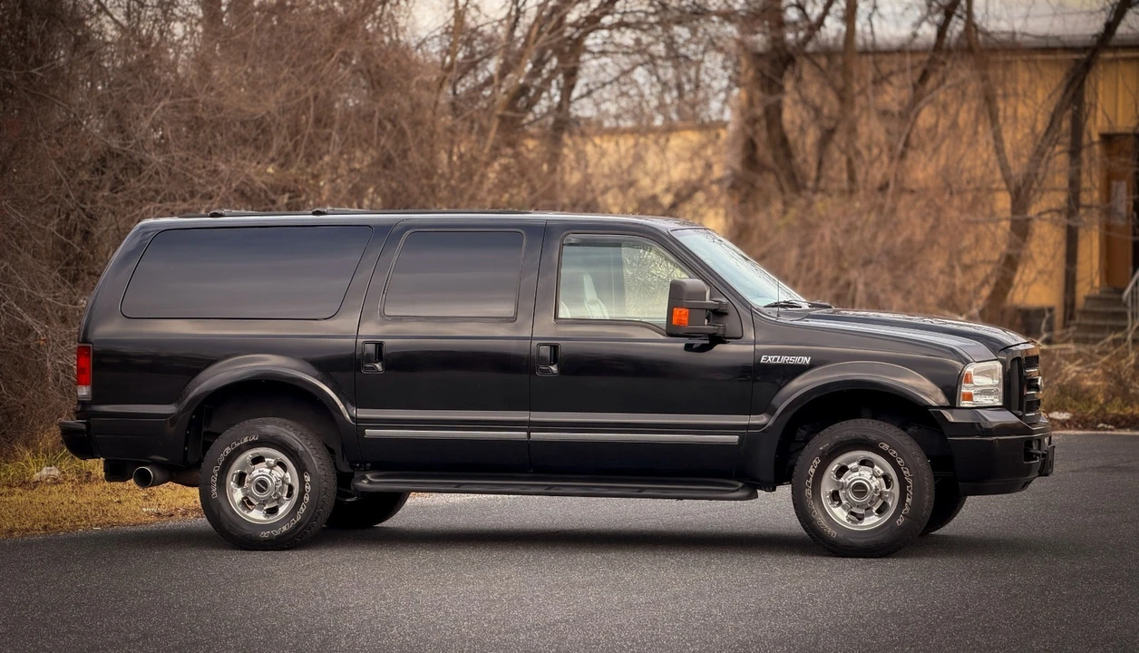 2005 Ford Excursion - Image 7 of 21