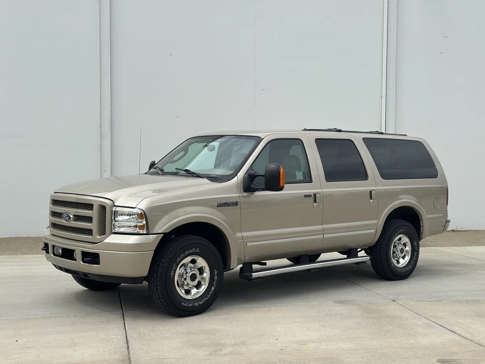 2005 Ford Excursion - Image 4 of 31