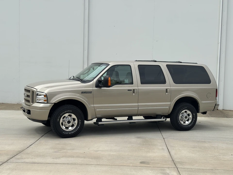 2005 Ford Excursion - Image 28 of 31