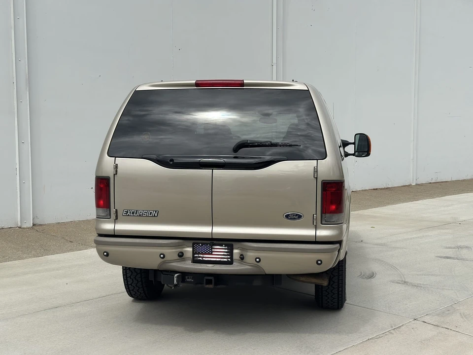 2005 Ford Excursion - Image 20 of 31