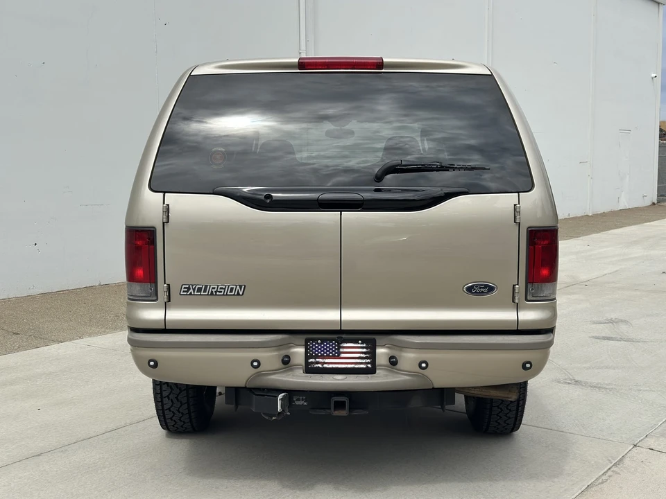 2005 Ford Excursion - Image 21 of 31
